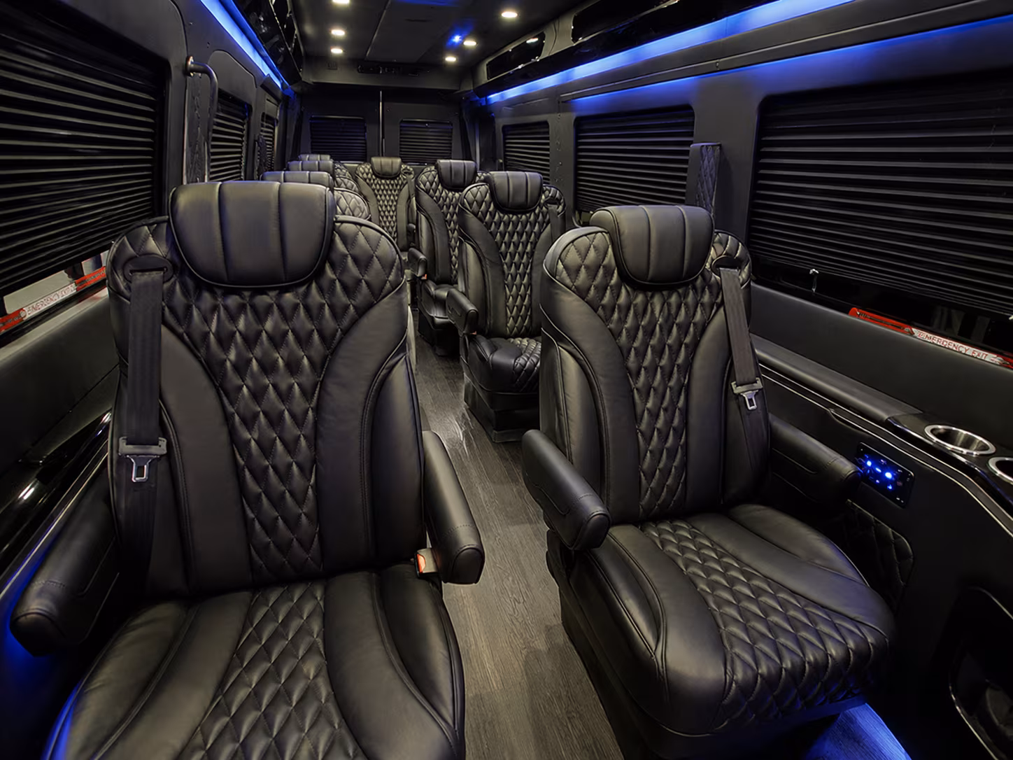 find the perfect transportation for your next airport transfer 3