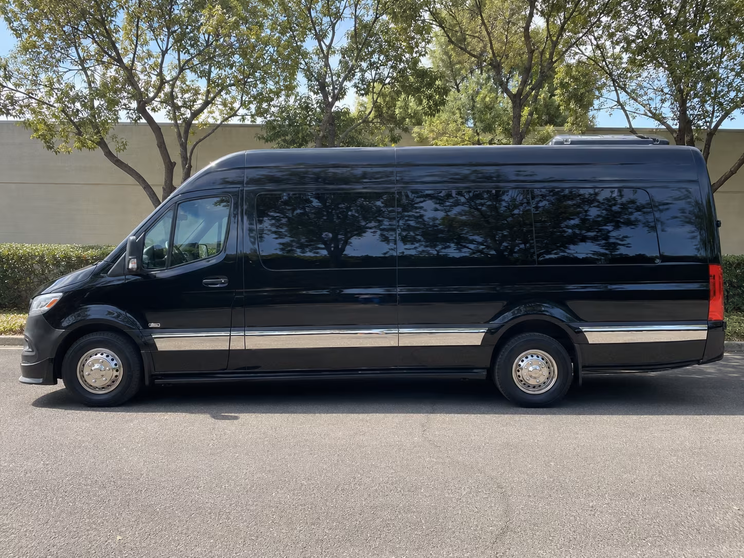 find the perfect transportation for your next wine tour 4